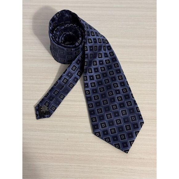 Randa Corp. Stain Resistant Silk Tie - Picture 3 of 8